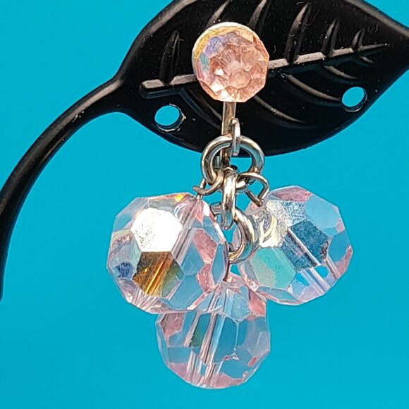 Vintage Light Pink Crystal Earrings, Clip Clasps, Silver Tone - Picture 3 of 8